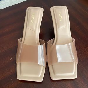 Aldo Cassilia medium beige, transparent strap, kitten heels size 6 brand new